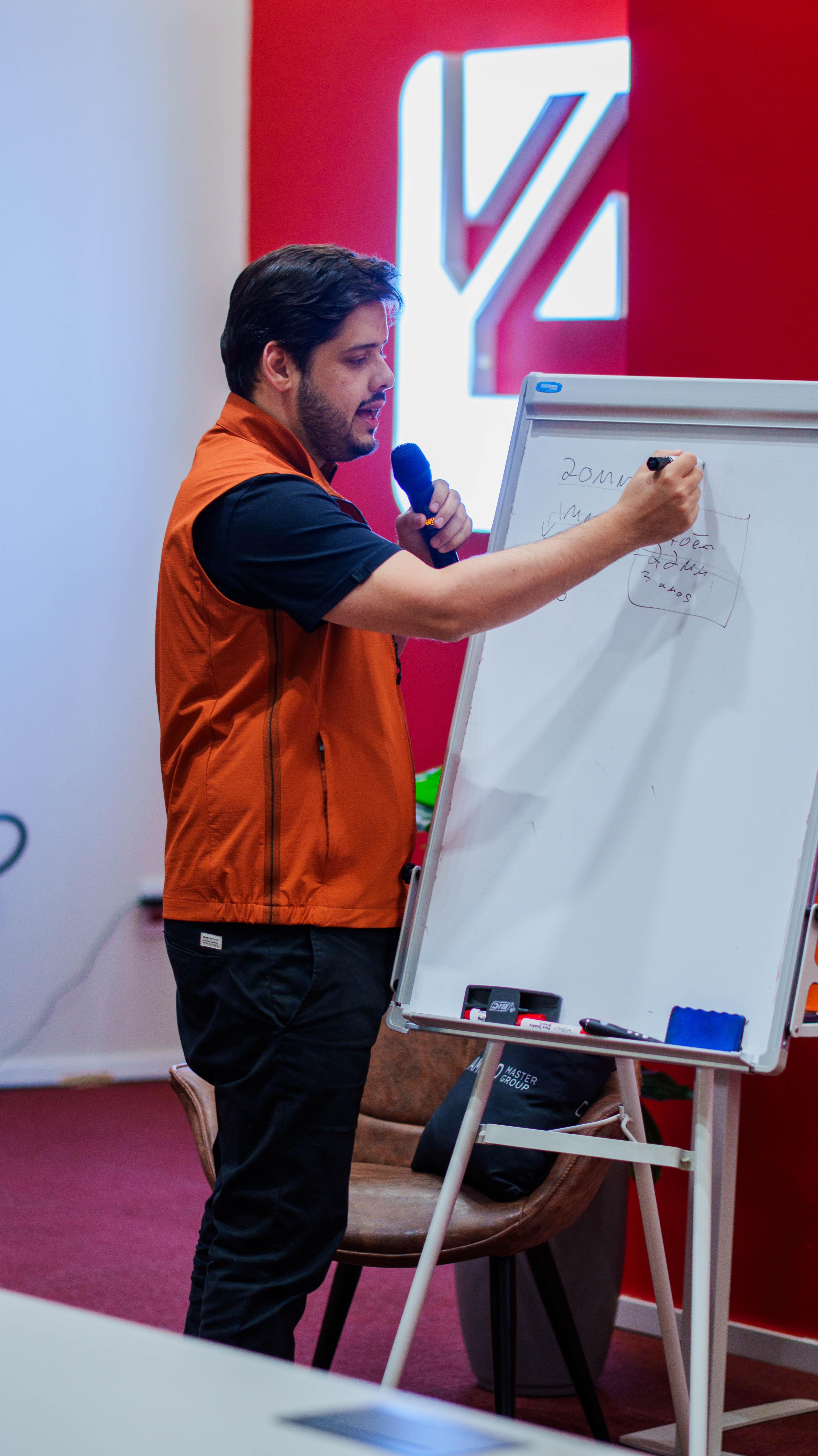 Apresentação no quadro durante o evento